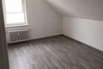 Dachgeschoßwohnung Duisburg Hochheide - 3 Zimmer, 80 m&sup2;, 716&euro; | Angebot:26579701