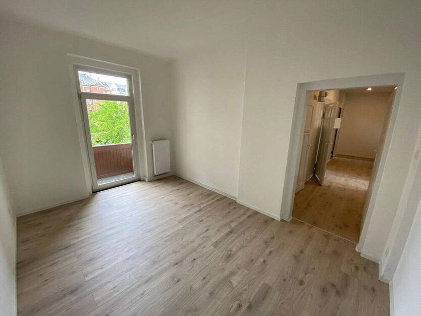 *NEU* 4-Zimmer Wohnung mit zwei Balkonen, Kamin, Tageslichtbad - sofort verfügbar