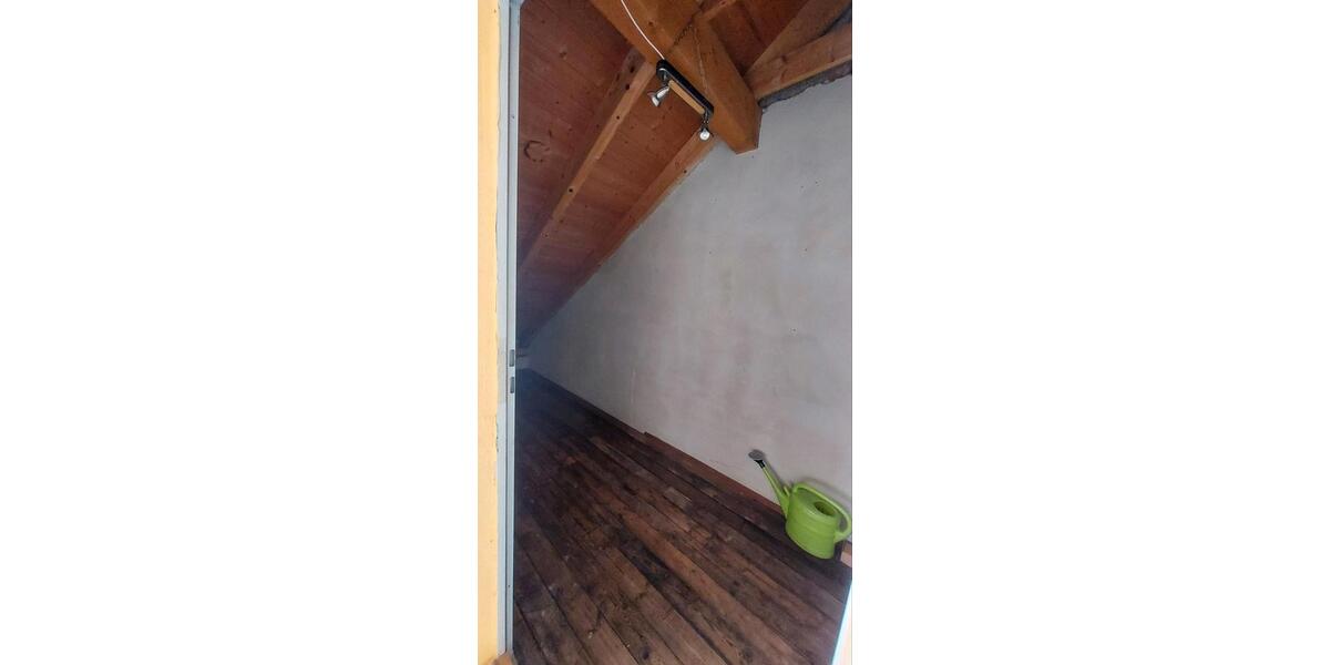 Etagenwohnung Vestenbergsgreuth - 4 Zimmer, 100 m&sup2;, 825&euro; | Angebot:26431471