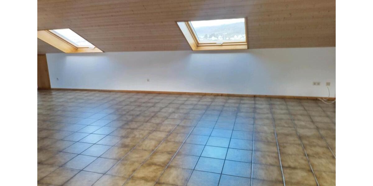 Dachgeschoßwohnung Oberzent - 1 Zimmer, 70 m&sup2;, 770&euro; | Angebot:25962822