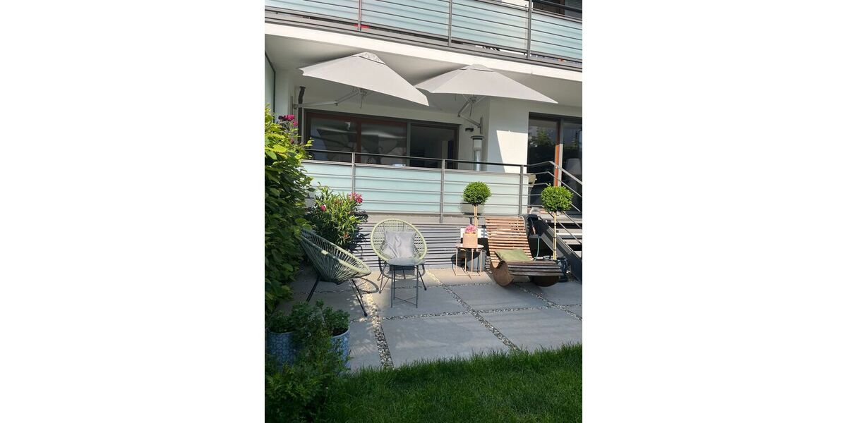 Exklusiv möbilierte 2-Zimmer-Erdgeschosswohnung mit Garten und Balkon - Appartement Stuttgart Berg | Angebot:27121143