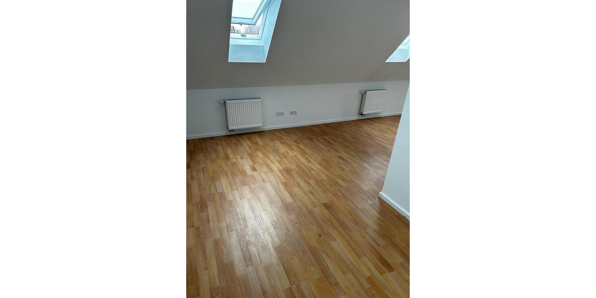 Dachgeschoßwohnung Dillingen an der Donau - 1 Zimmer, 50 m&sup2;, 690&euro; | Angebot:26123053