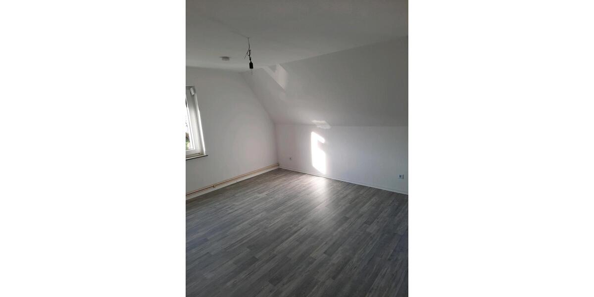 Dachgeschoßwohnung Bad Gandersheim - 3 Zimmer, 74 m&sup2;, 600&euro; | Angebot:24836362