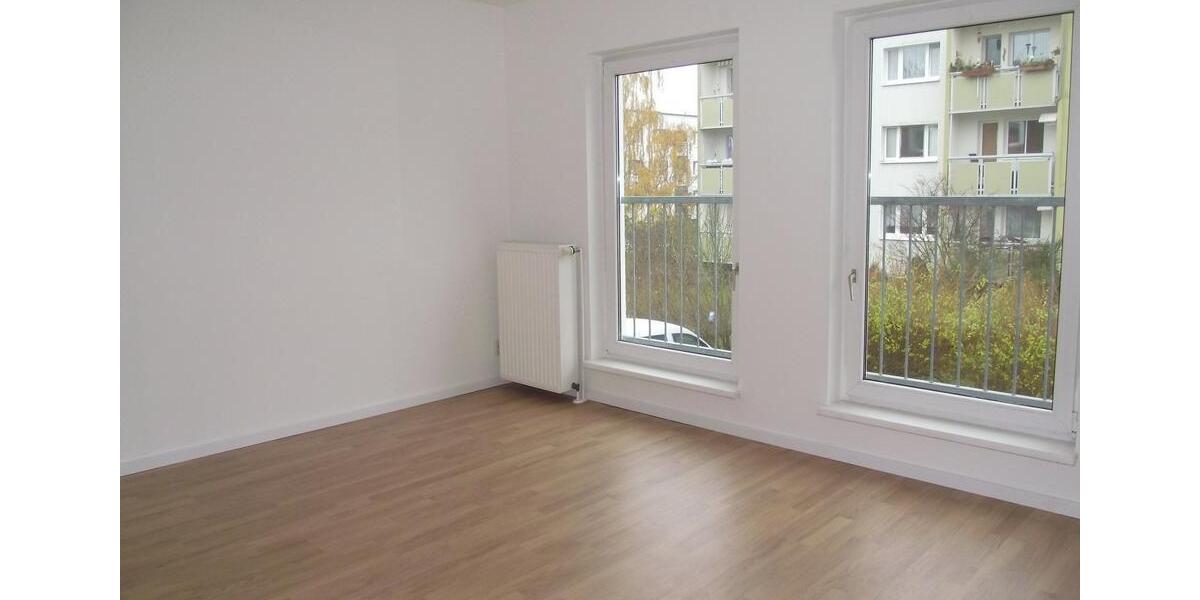 Helle Dachgeschosswohnung mit Balkon und Stellplatz! 2 zimmer