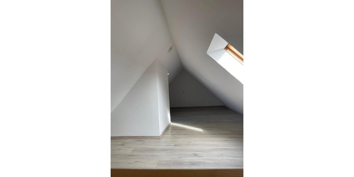 Dachgeschoßwohnung Halberstadt - 3 Zimmer, 62 m&sup2;, 269&euro; | Angebot:26647184