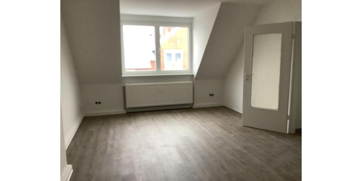 Dachgeschoßwohnung Kiel Gaarden-Ost - 2 Zimmer, 53 m&sup2;, 534&euro; | Angebot:24714632