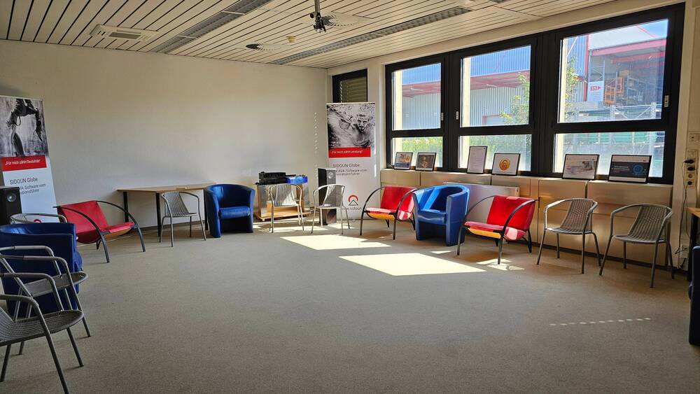 Gewerbeobjekt Freiburg im Breisgau St. Georgen - 1 Zimmer, 736 m&sup2;, 6.350&euro; | Angebot:25746096