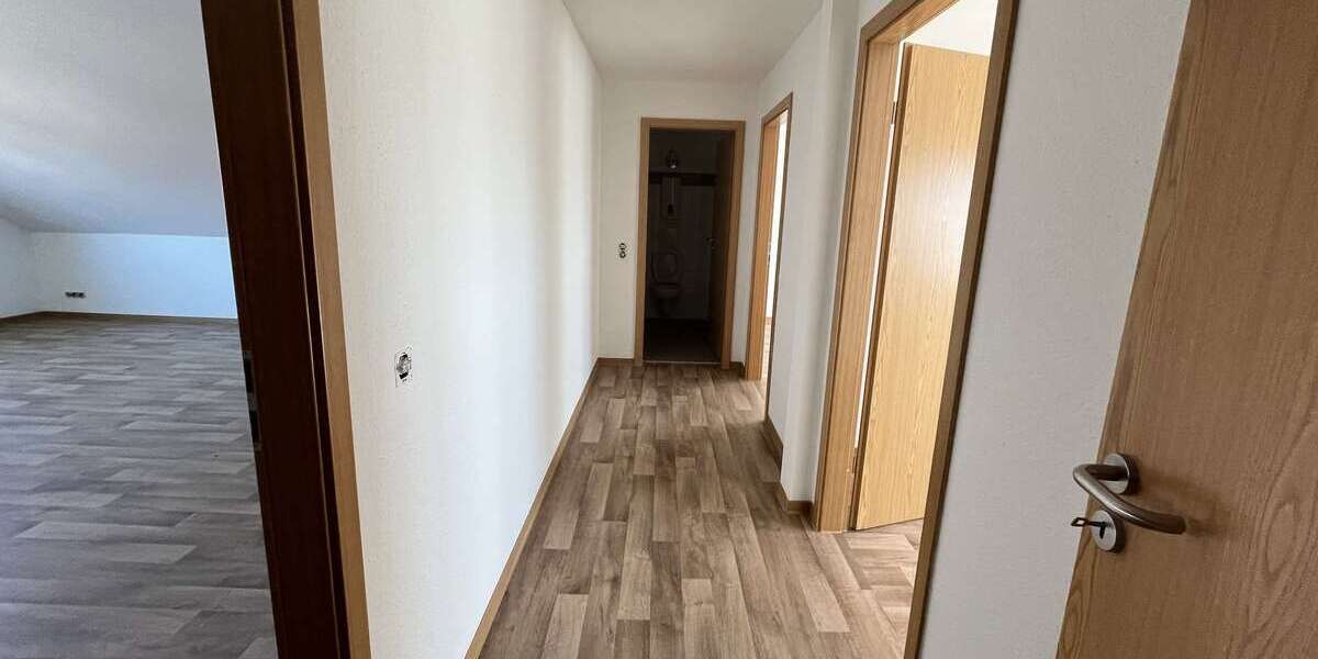 Etagenwohnung Halberstadt - 3 Zimmer, 76 m&sup2;, 419&euro; | Angebot:26758241