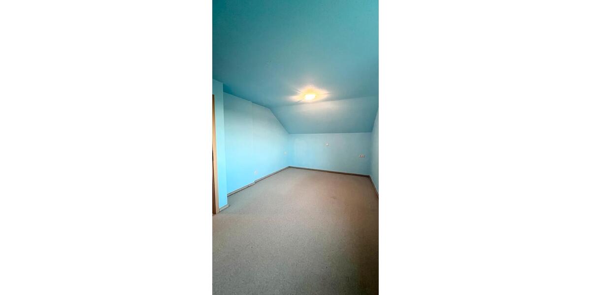 Dachgeschoßwohnung Ebergötzen - 4 Zimmer, 89 m&sup2;, 750&euro; | Angebot:26644672
