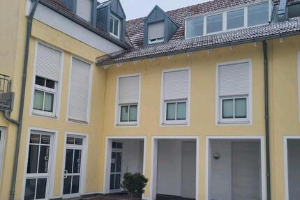 Wohnung Dingolfing - 2 Zimmer, 78 m&sup2;, 900&euro; | Angebot:25170460