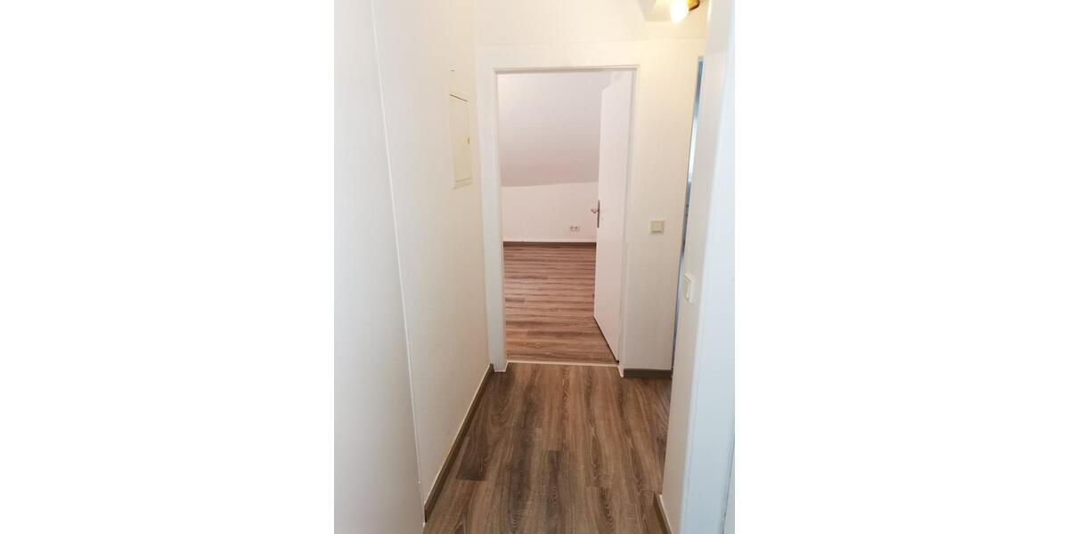 Dachgeschoßwohnung Zell (Mosel) - 3 Zimmer, 60 m&sup2;, 525&euro; | Angebot:24740283