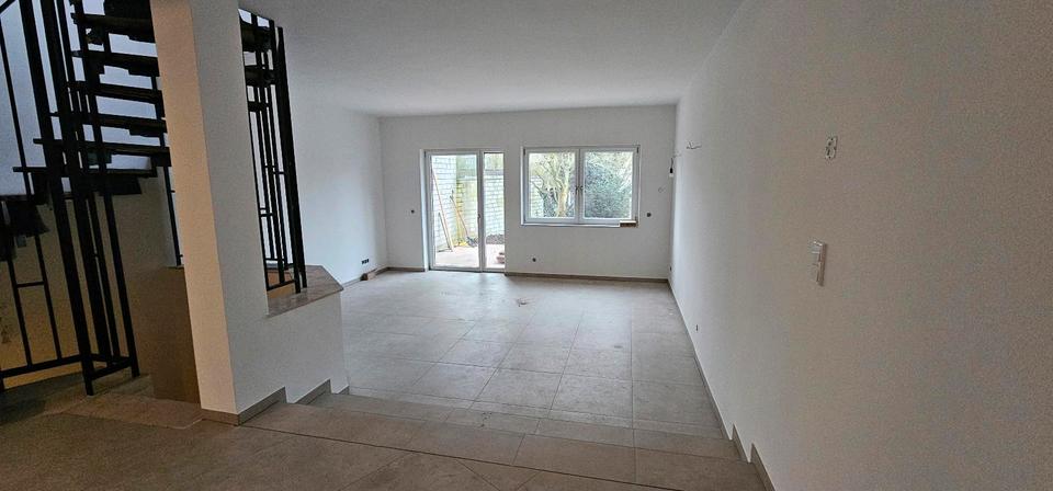 Reihenhaus Dorsten Altstadt - 5.5 Zimmer, 120 m&sup2;, 2.000&euro; | Angebot:24617682