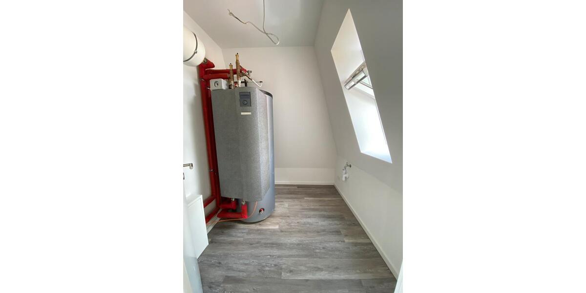 Dachgeschoßwohnung Wesel Bislich - 3 Zimmer, 85 m&sup2;, 900&euro; | Angebot:25967643