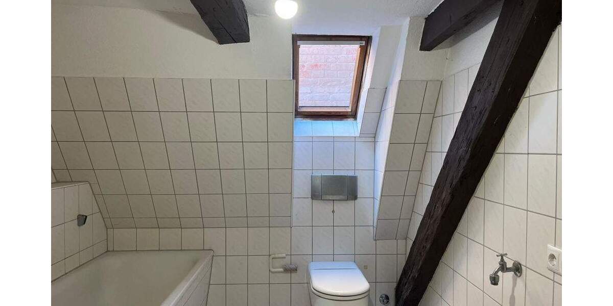 Etagenwohnung Lüneburg Altstadt - 3 Zimmer, 105 m&sup2;, 1.300&euro; | Angebot:24916758