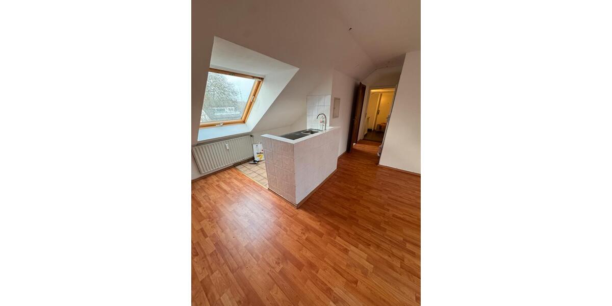 Dachgeschoßwohnung Herne Baukau - 2 Zimmer, 40 m&sup2;, 550&euro; | Angebot:24745910