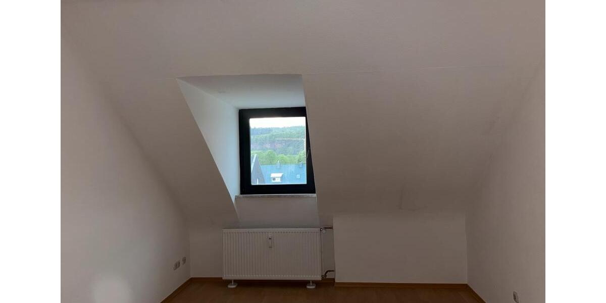 Dachgeschoßwohnung Trier Nord - 3 Zimmer, 70 m&sup2;, 940&euro; | Angebot:26238647