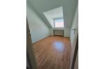 Dachgeschoßwohnung Düsseldorf Stadtbezirk 9 - 3 Zimmer, 65 m&sup2;, 650&euro; | Angebot:26688510