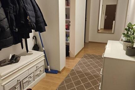 Helle 2ZKB-Wohnung mit Balkon und Stellplatz zu vermiete 2 zimmer