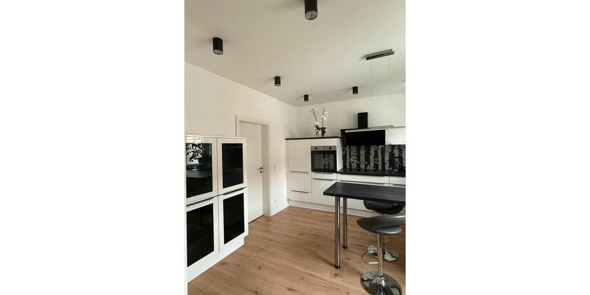 Etagenwohnung Coburg - 3 Zimmer, 125 m&sup2;, 1.300&euro; | Angebot:25238368