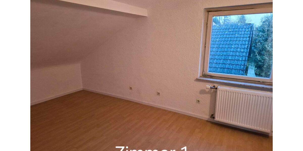 Dachgeschoßwohnung Kirchhain - 3 Zimmer, 80 m&sup2;, 500&euro; | Angebot:24432223