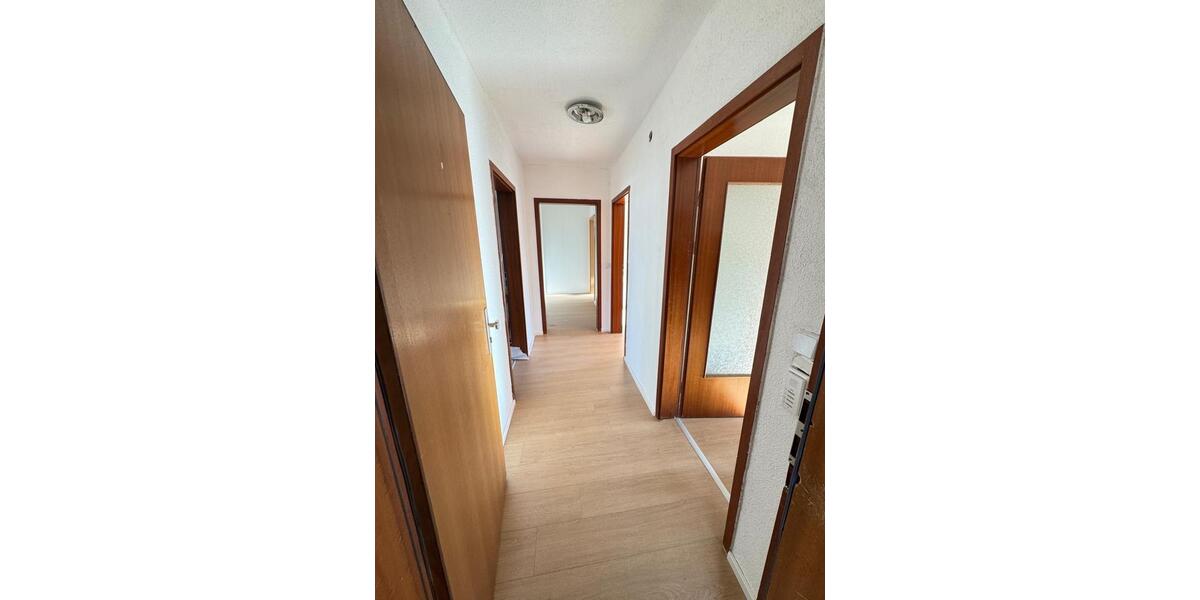 Etagenwohnung Villingen-Schwenningen Schwenningen - 3 Zimmer, 72 m&sup2;, 800&euro; | Angebot:26211075