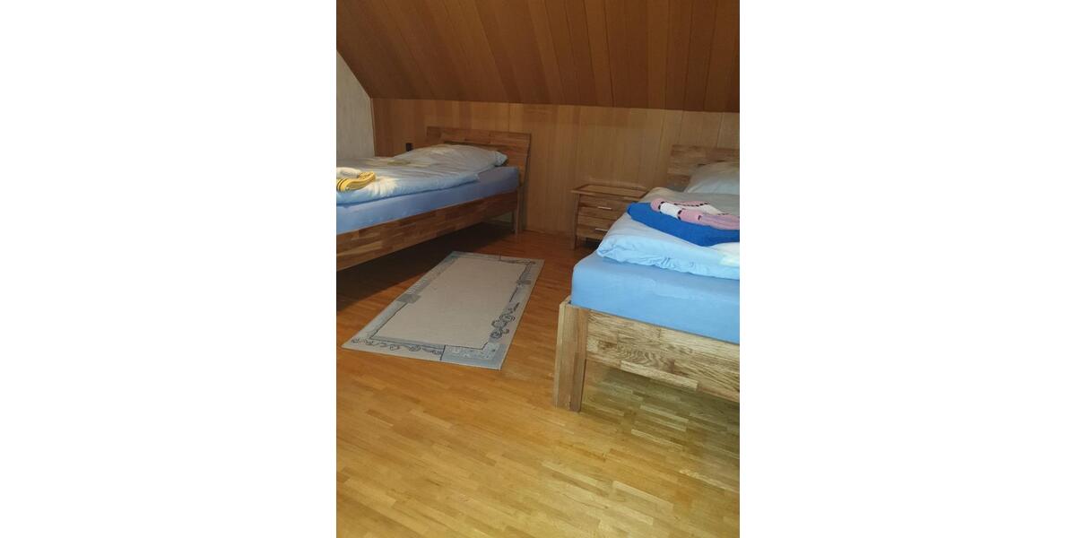Wohnen auf Zeit Spangenberg - 3 Zimmer, 100 m&sup2;, 19&euro; | Angebot:19160284