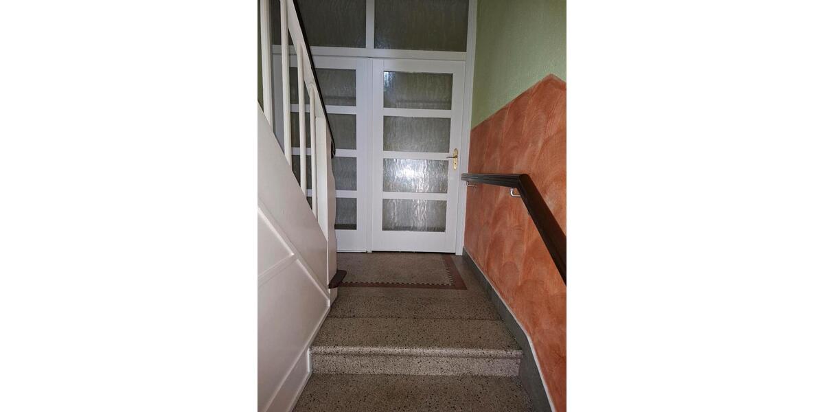3 Zi, Kü,Bad,Balkon,Gäste WC,EG mit Stufen Dillingen Pachten 2 zimmer