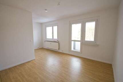 Wohnung Halle (Saale) Heide-Nord/Blumenau - 1 Zimmer, 31 m&sup2;, 277&euro; | Angebot:26671560