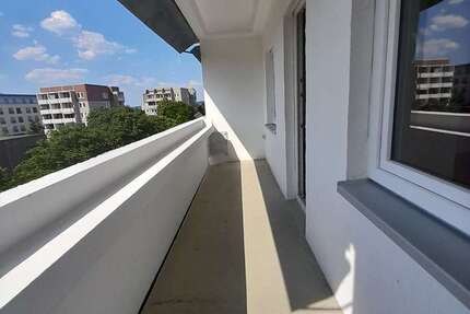 Wohnung zum Mieten in Dresden 527 € 77.46 m² 4 zimmer