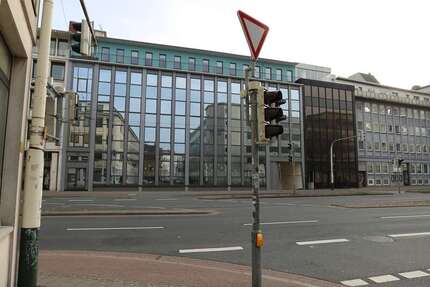 Büro in Bremen 3.800 € 352.28 m² zimmer