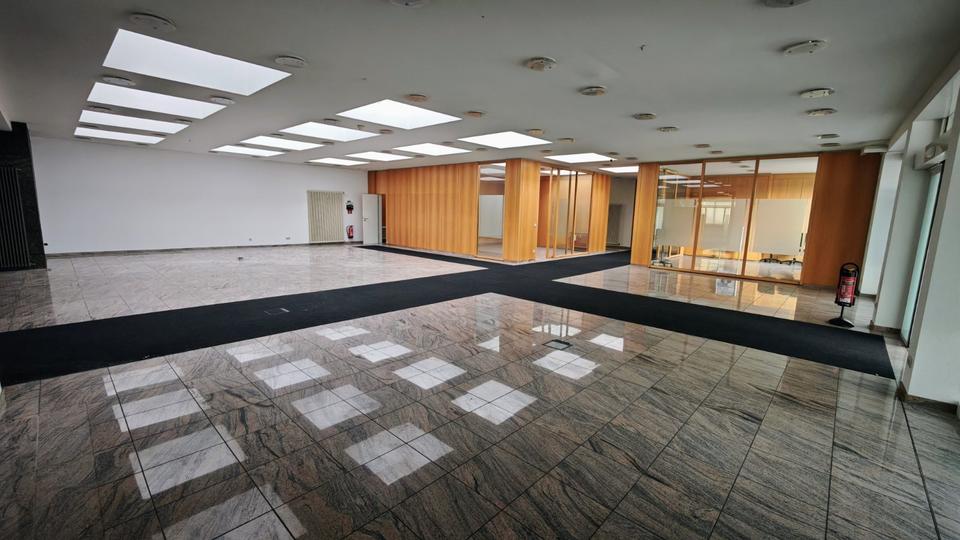 Gewerbeobjekt Schiffweiler - 2.200&euro; | Angebot:23577417