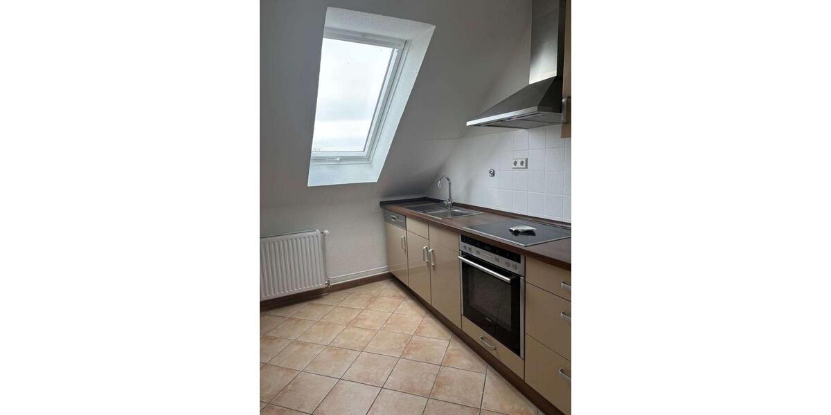 Dachgeschoßwohnung Neustadt am Rübenberge - 3 Zimmer, 90 m&sup2;, 895&euro; | Angebot:26632875
