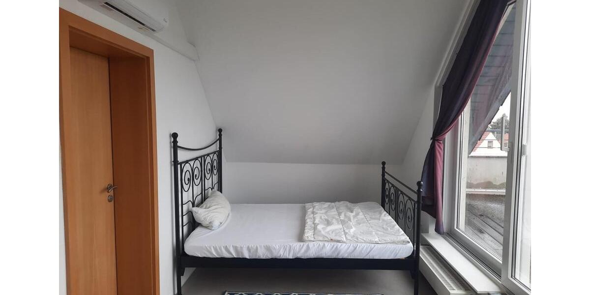 Dachgeschoßwohnung Mauchenheim - 1 Zimmer, 22 m&sup2;, 450&euro; | Angebot:24744187