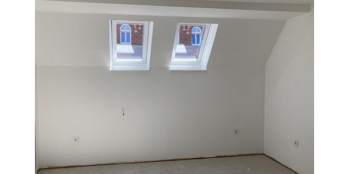 Dachgeschoßwohnung Bad Driburg - 4 Zimmer, 110 m&sup2;, 690&euro; | Angebot:25718220