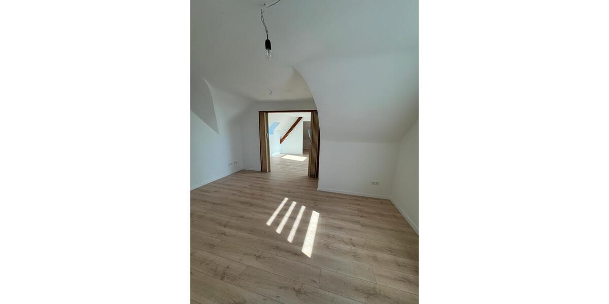 Etagenwohnung Warthausen - 3.5 Zimmer, 85 m&sup2;, 990&euro; | Angebot:25905225