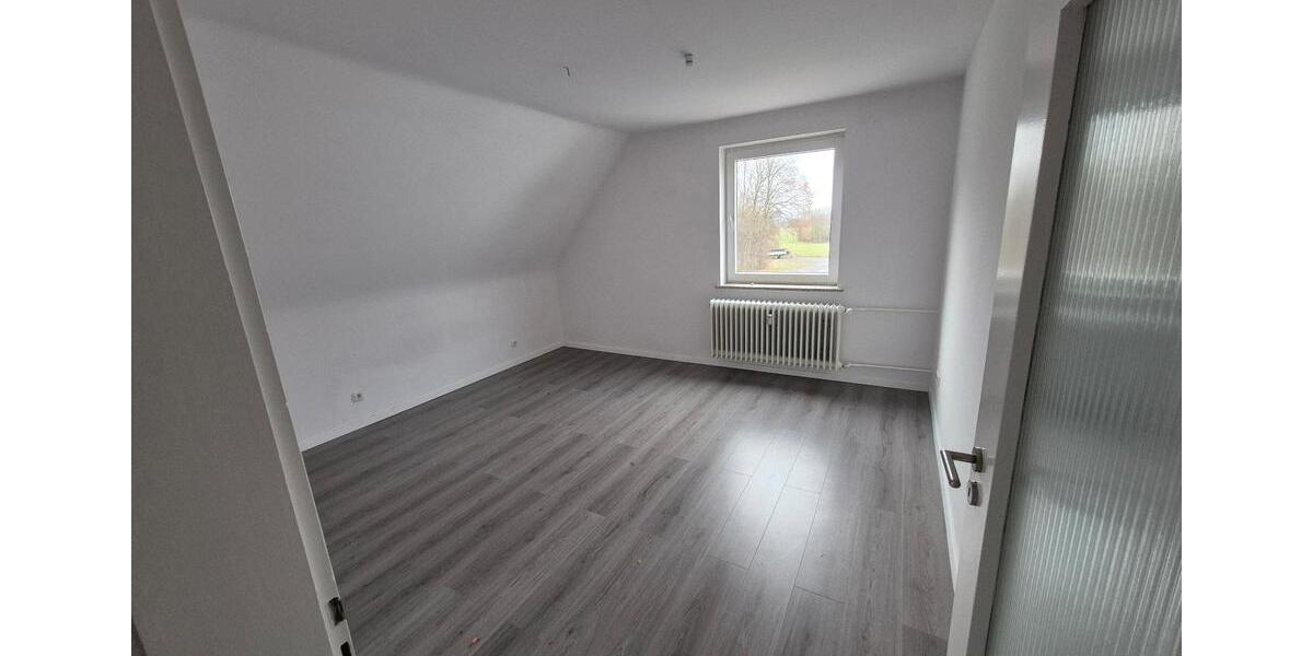 Dachgeschoßwohnung Kaufungen - 3 Zimmer, 65 m&sup2;, 750&euro; | Angebot:24998466