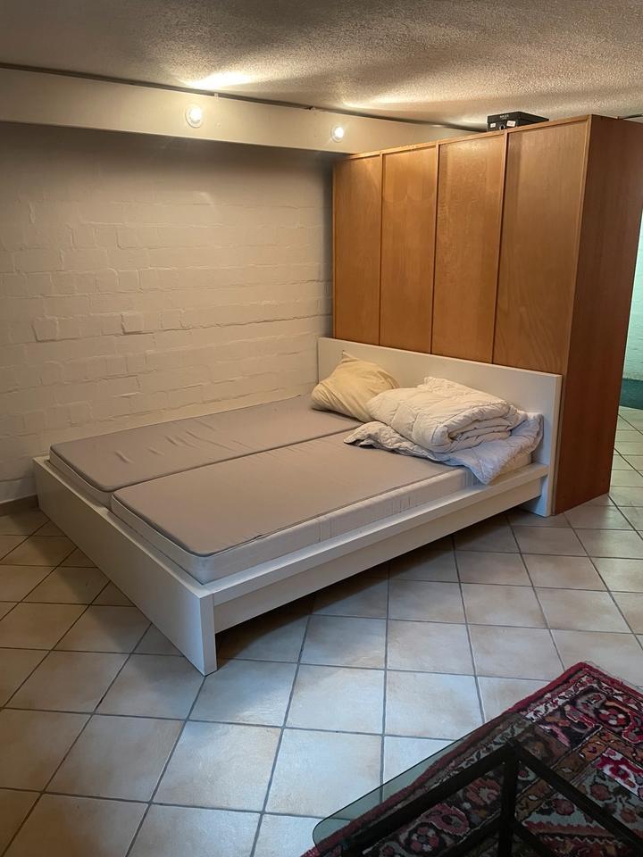 WG Zimmer in Haus mit Garten, Spandau