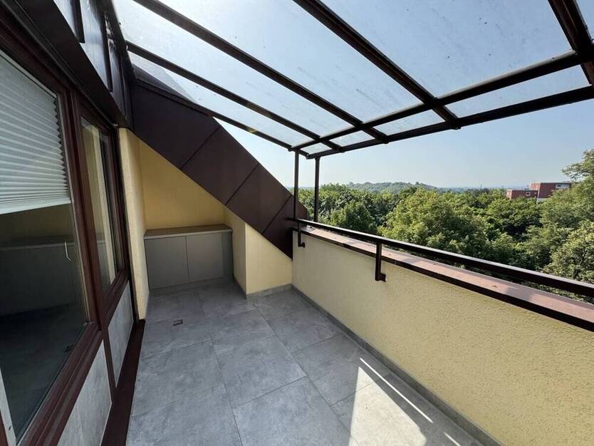 2-Zimmer-Wohnung mit Loggia und TG-Stellplatz