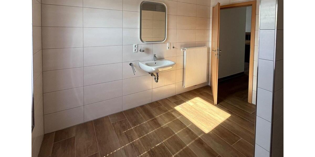 Etagenwohnung Garrel - 2 Zimmer, 80 m&sup2;, 1.000&euro; | Angebot:25751520