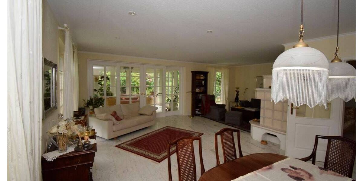 Traumhaus unter Reet! Repräsentatives Wohnhaus in Top Lage der Wingst zu vermieten. 6 zimmer