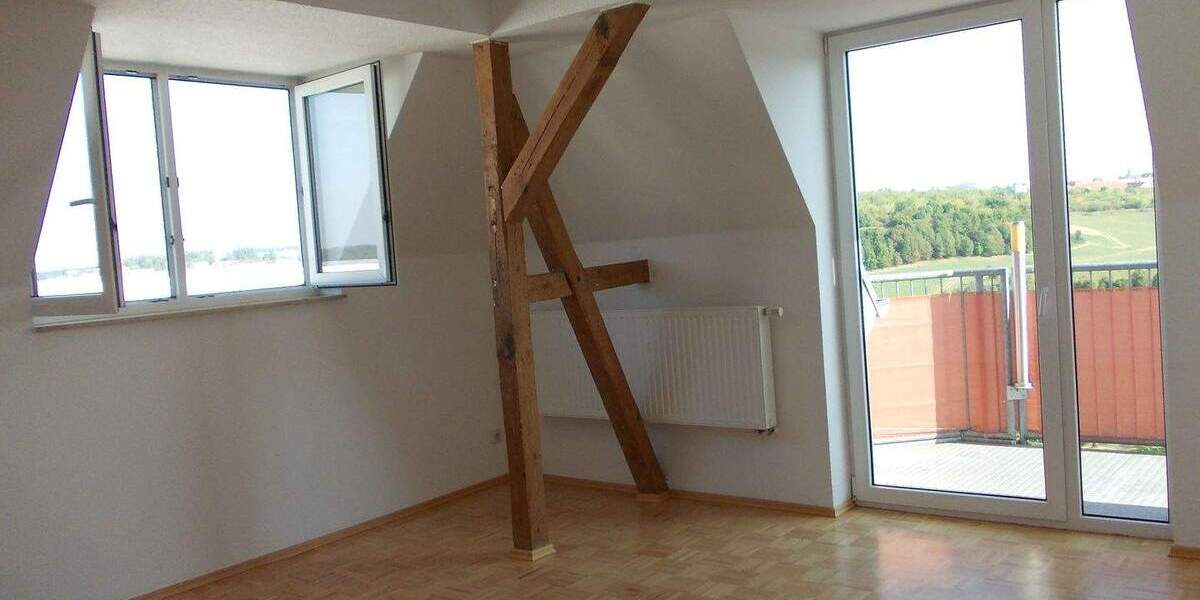 Etagenwohnung Gera Innenstadt - 4 Zimmer, 98 m&sup2;, 780&euro; | Angebot:25107779