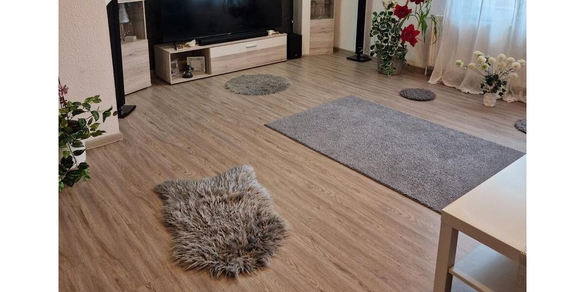 Etagenwohnung Sande - 4 Zimmer, 110 m&sup2;, 790&euro; | Angebot:26576093