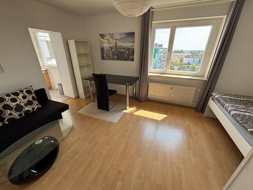 Zwei möblierte WG-Zimmer in einer 2er-WG-Wohnung zu vermieten.