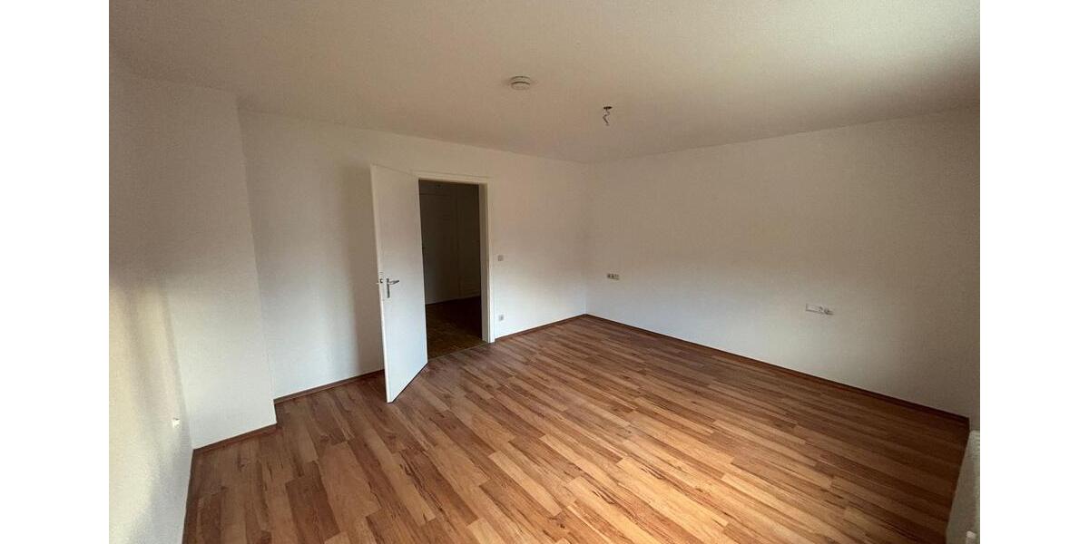 Mehrfamilienhaus, Wohnhaus Sigmaringen - 3.5 Zimmer, 100 m&sup2;, 1.000&euro; | Angebot:26019657