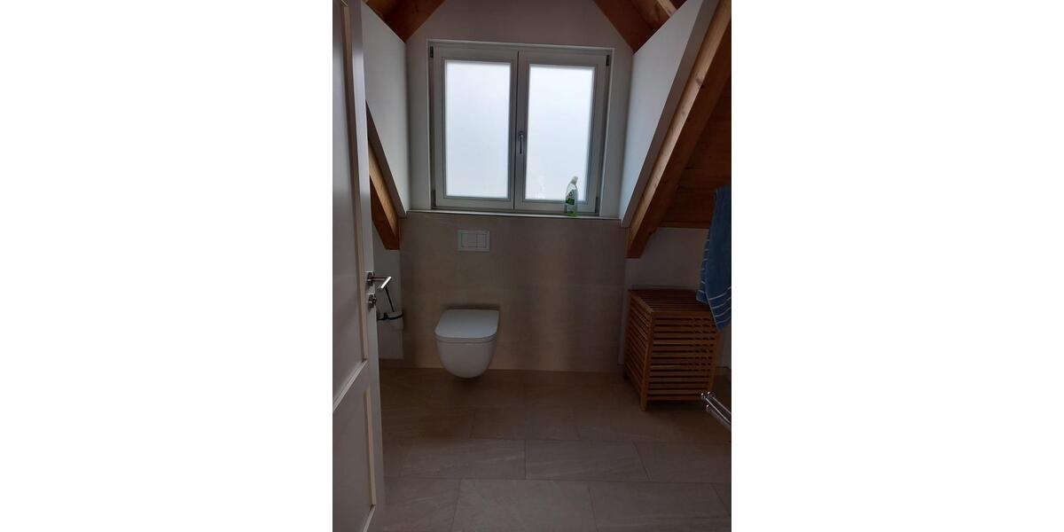 Dachgeschoßwohnung Burgheim - 2 Zimmer, 70 m&sup2;, 1.150&euro; | Angebot:24561656