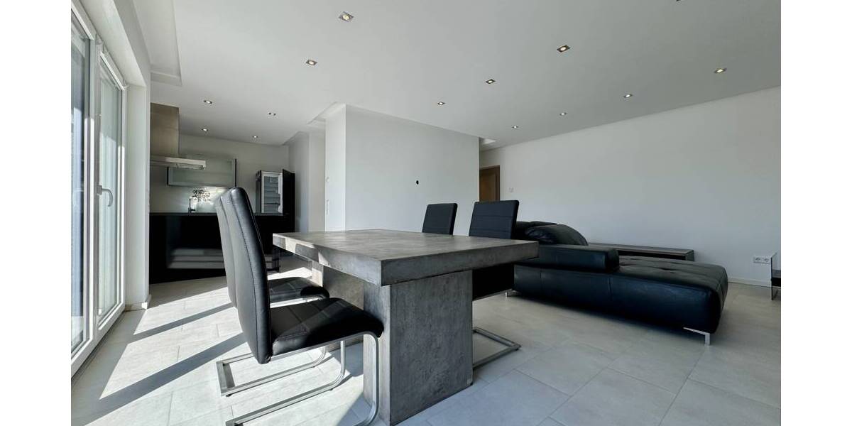 Etagenwohnung Heppenheim - 2 Zimmer, 93 m&sup2;, 1.150&euro; | Angebot:26065995