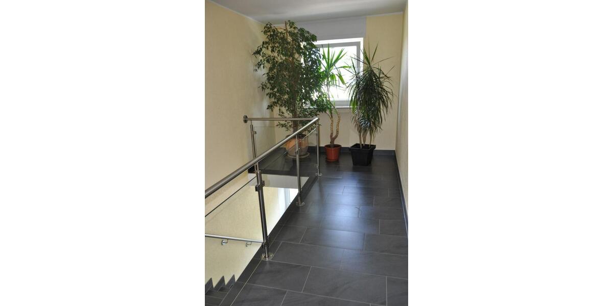 Erdgeschoßwohnung Niederkassel - 2.5 Zimmer, 88 m&sup2;, 1.350&euro; | Angebot:26521331