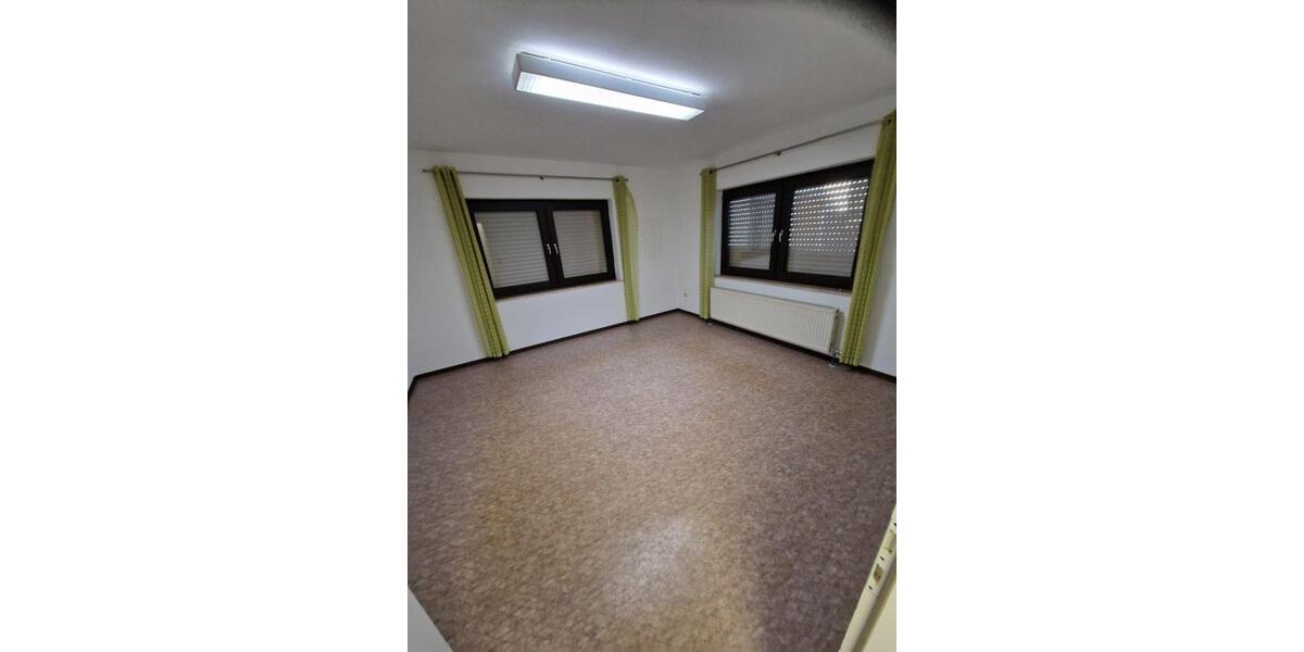 Erdgeschoßwohnung Wetzlar Münchholzhausen - 3 Zimmer, 100 m&sup2;, 900&euro; | Angebot:24699702