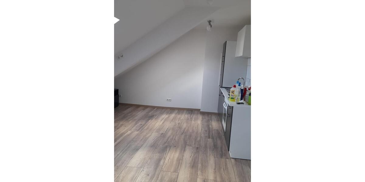 Dachgeschoßwohnung Aachen Aachen-Mitte - 3 Zimmer, 50 m&sup2;, 800&euro; | Angebot:25274244