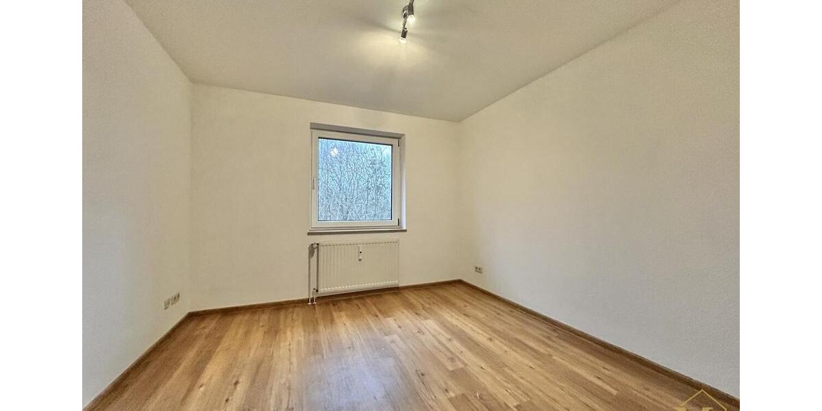Klarer Streck: Helle 3 Zimmer Wohnung mit Balkon 3 zimmer